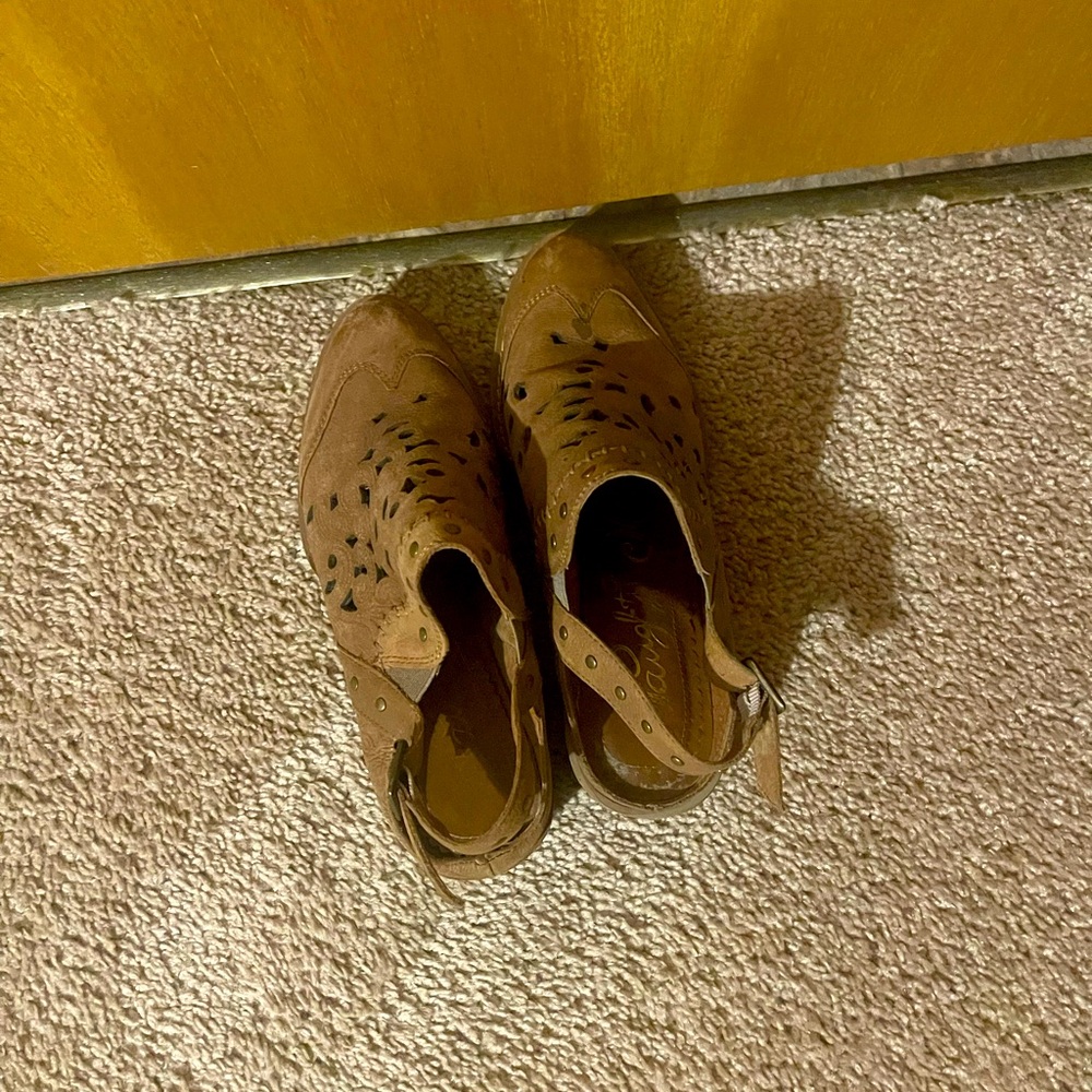 Naughty Monkey shoes. Size 6